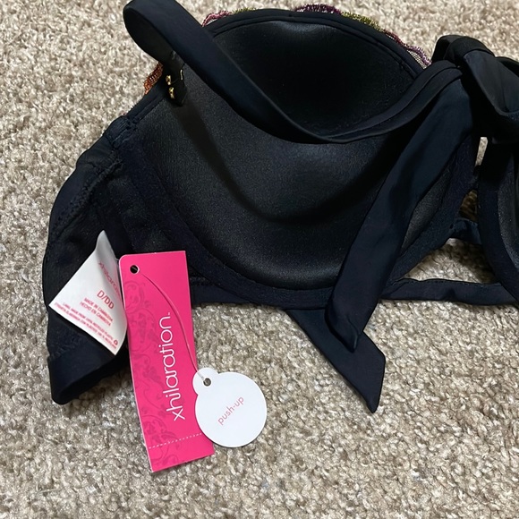 *Brand New* Swim Top - Picture 3 of 3